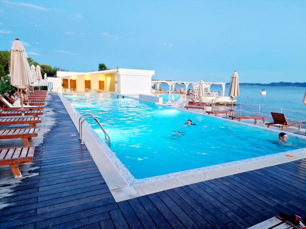 Residence-Apartment-Giuliano-Punta Skala, بيتريتْشاني المظهر الخارجي الصورة