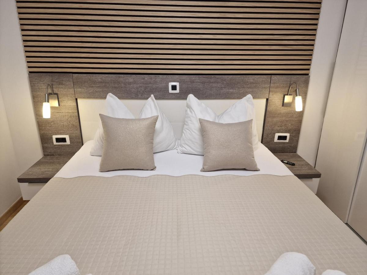 Residence-Apartment-Giuliano-Punta Skala, بيتريتْشاني المظهر الخارجي الصورة