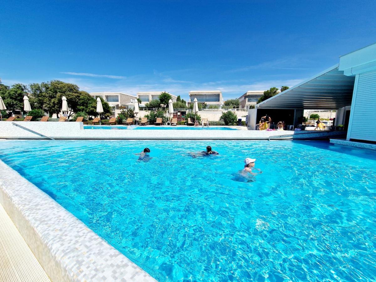 Residence-Apartment-Giuliano-Punta Skala, بيتريتْشاني المظهر الخارجي الصورة