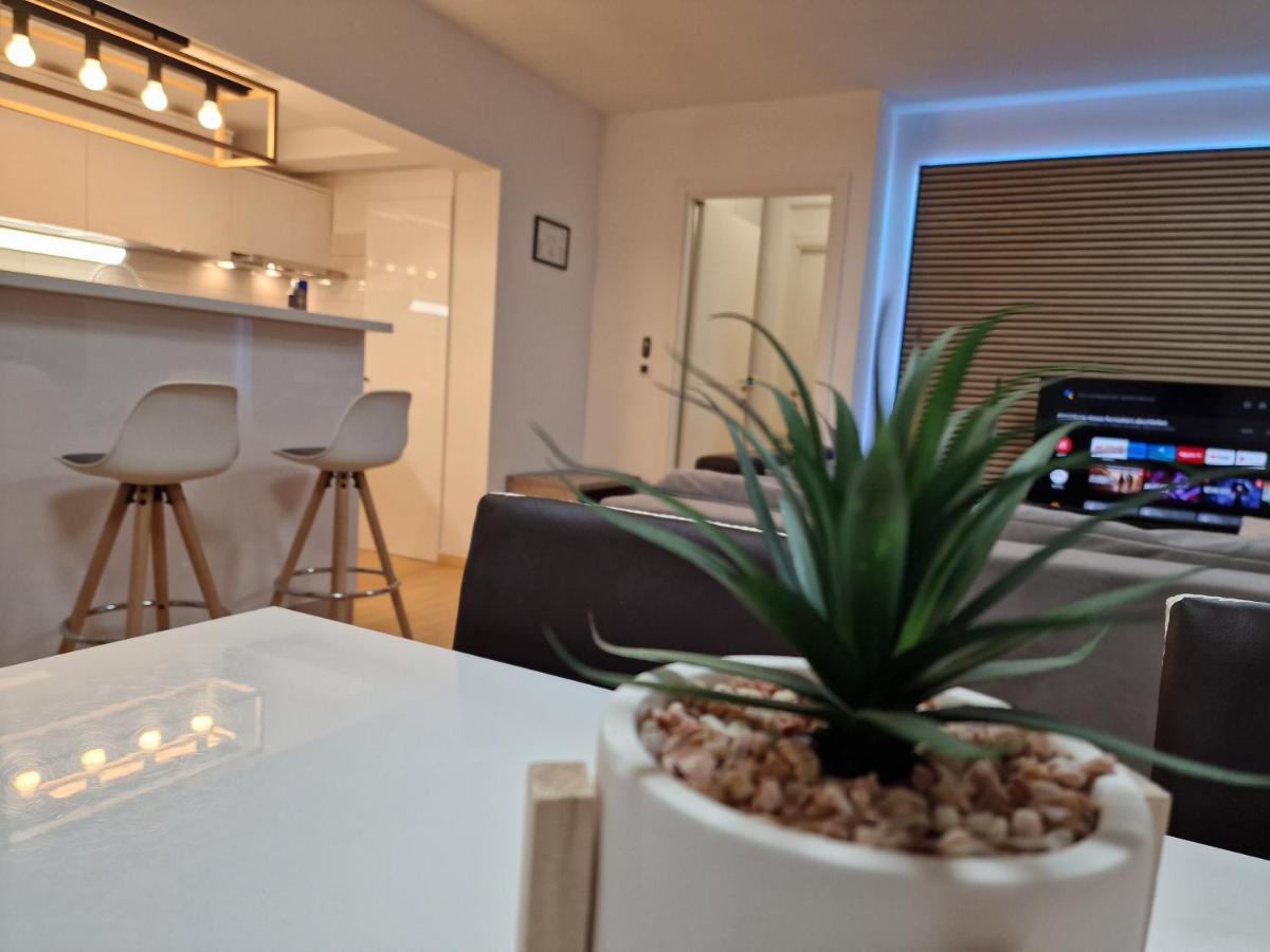Residence-Apartment-Giuliano-Punta Skala, بيتريتْشاني المظهر الخارجي الصورة
