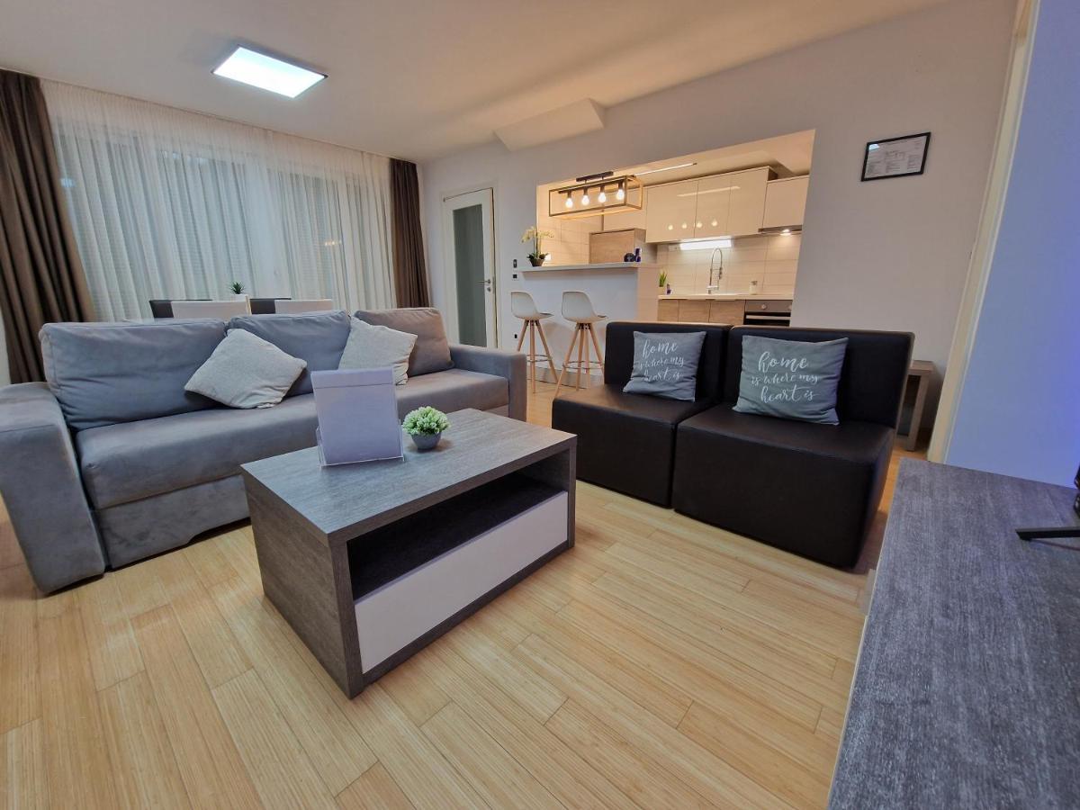 Residence-Apartment-Giuliano-Punta Skala, بيتريتْشاني المظهر الخارجي الصورة