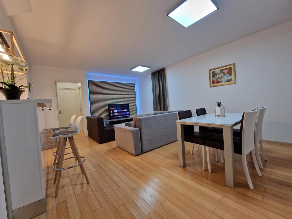 Residence-Apartment-Giuliano-Punta Skala, بيتريتْشاني المظهر الخارجي الصورة