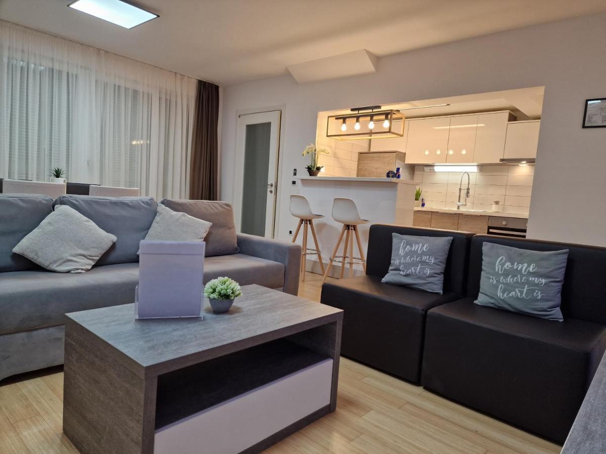 Residence-Apartment-Giuliano-Punta Skala, بيتريتْشاني المظهر الخارجي الصورة