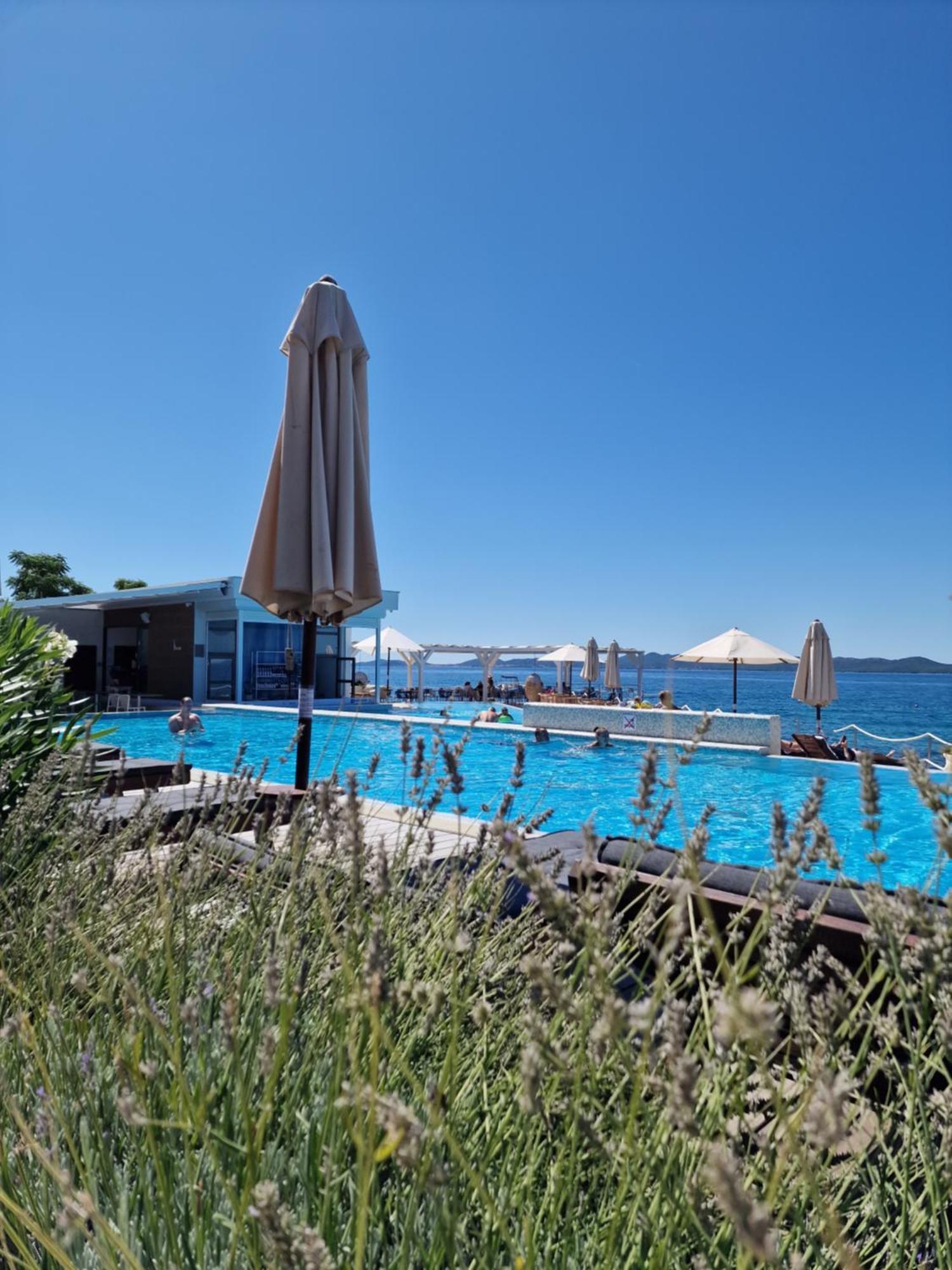 Residence-Apartment-Giuliano-Punta Skala, بيتريتْشاني المظهر الخارجي الصورة